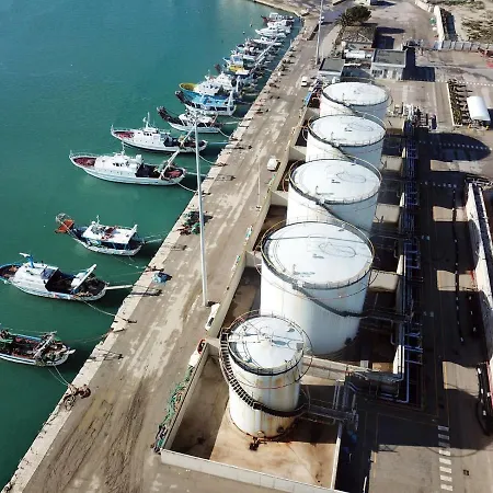 Couette-café Tosches 3*